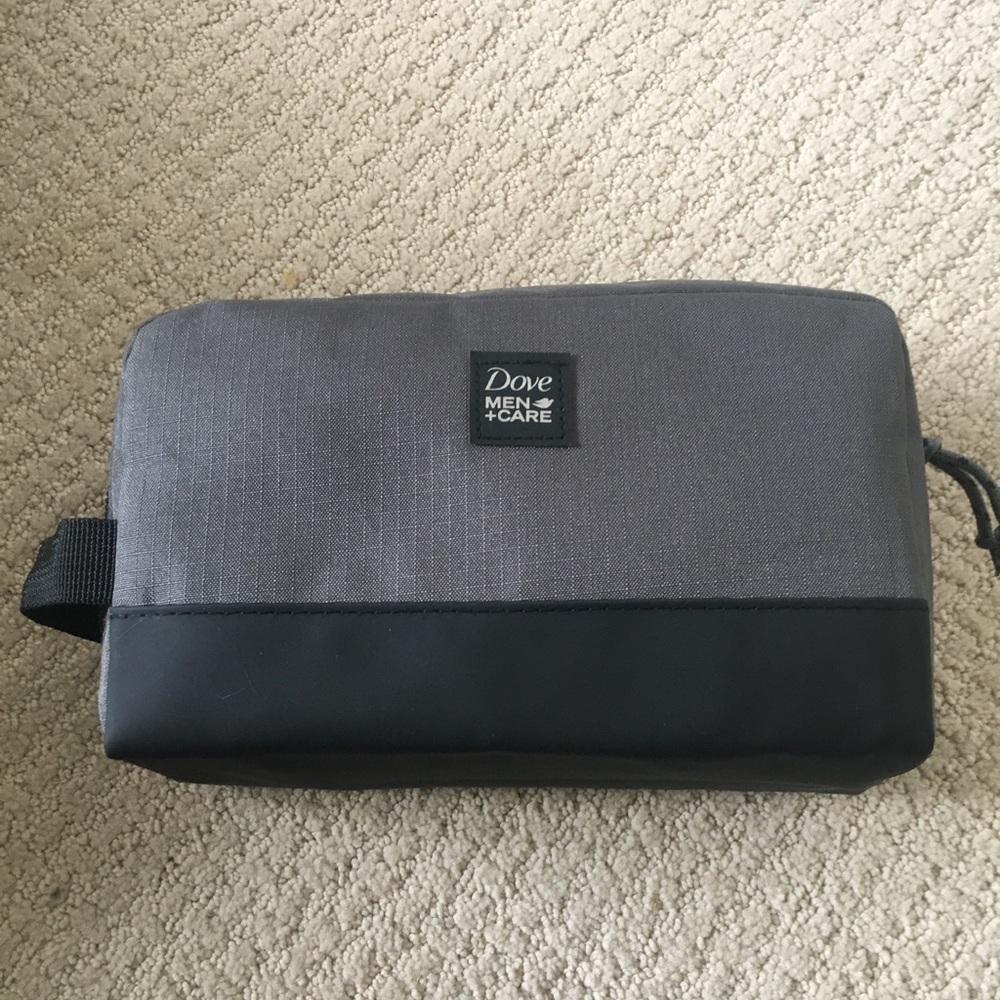 Dove Men Care Gray Black Zipper Travel Toiletry Bag Dopp Kit NWOT